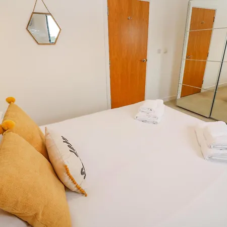 Newquay, Charm And Town Vibes With Parking Apartamento