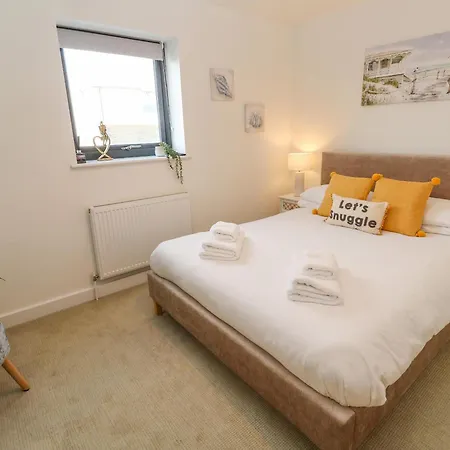 Apartamento Newquay, Charm And Town Vibes With Parking New Quay