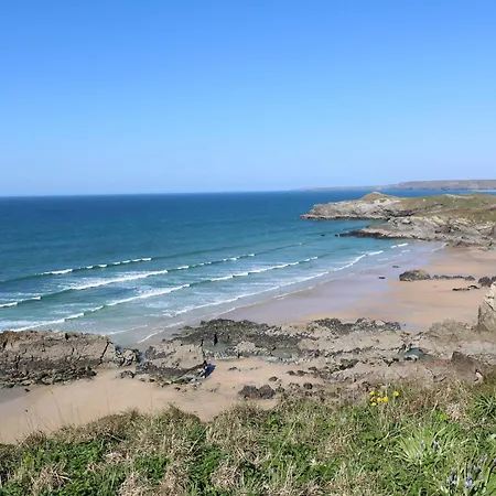 Newquay, Charm And Town Vibes With Parking